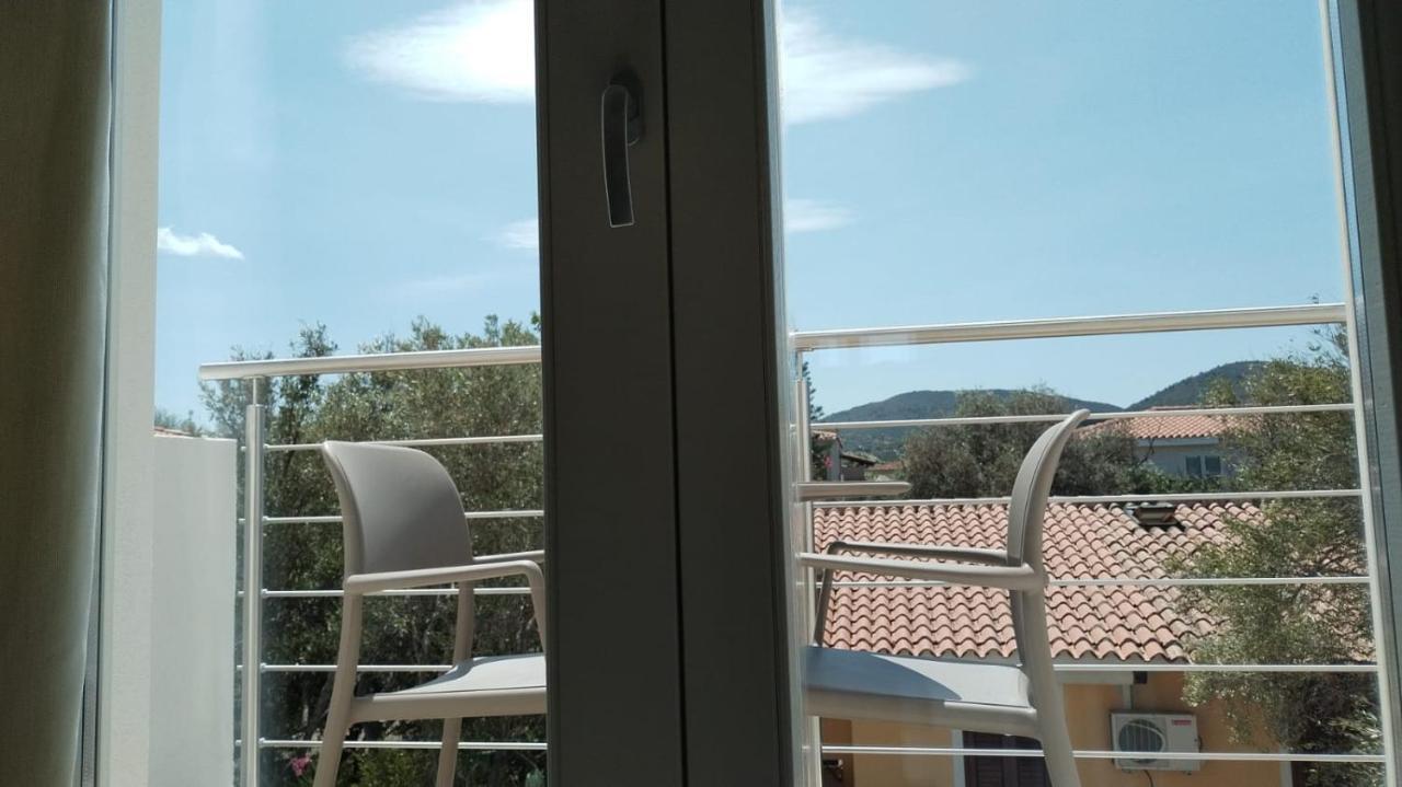 Villa Est San Teodoro  Ngoại thất bức ảnh